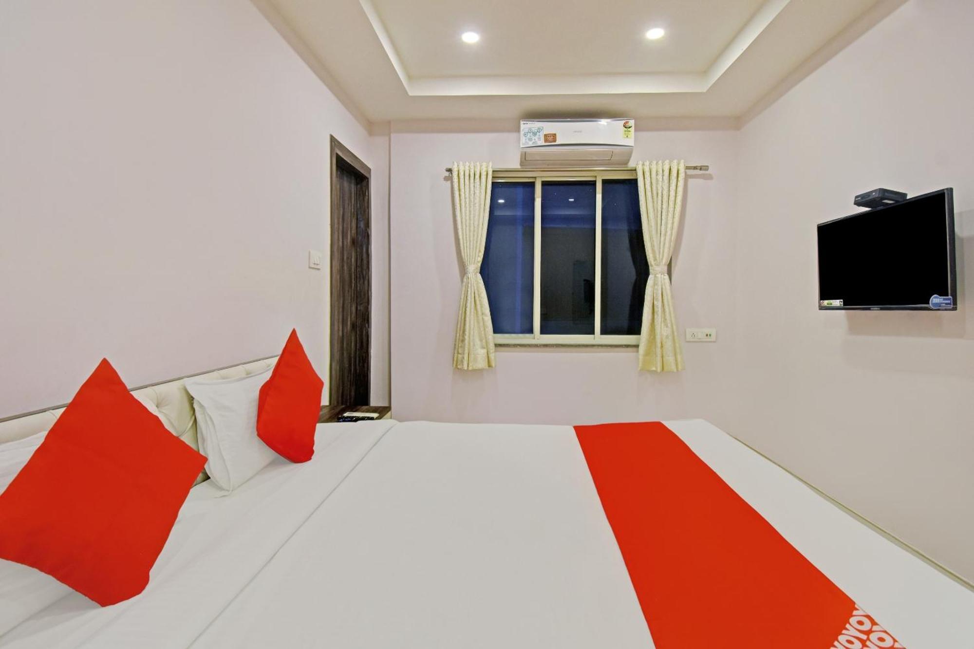 Hotel O Newtown Galaxy Panchuria 外观 照片